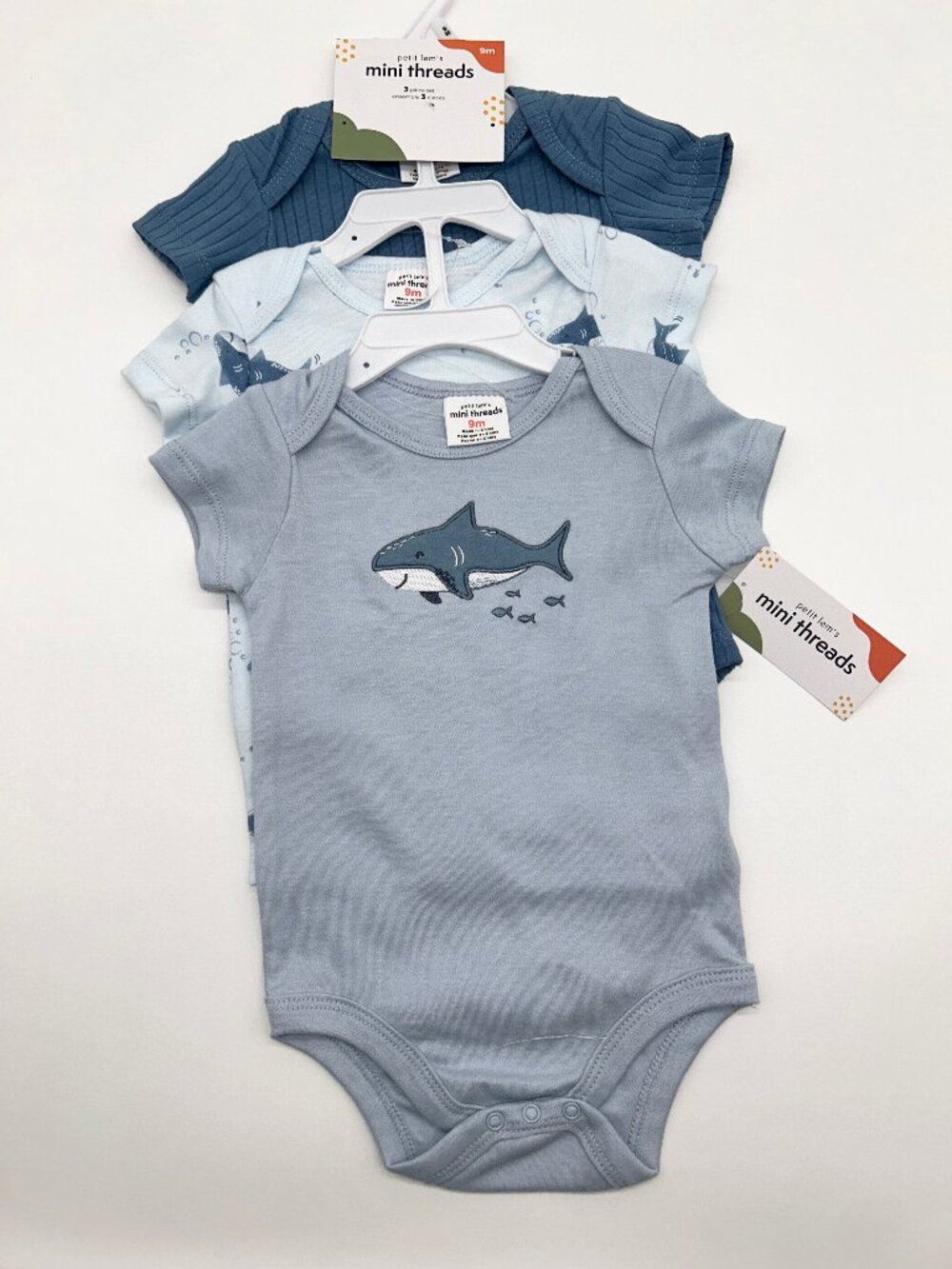 NWT Mini Threads Boys 9M 3pc Bodysuit Shark Themed Set